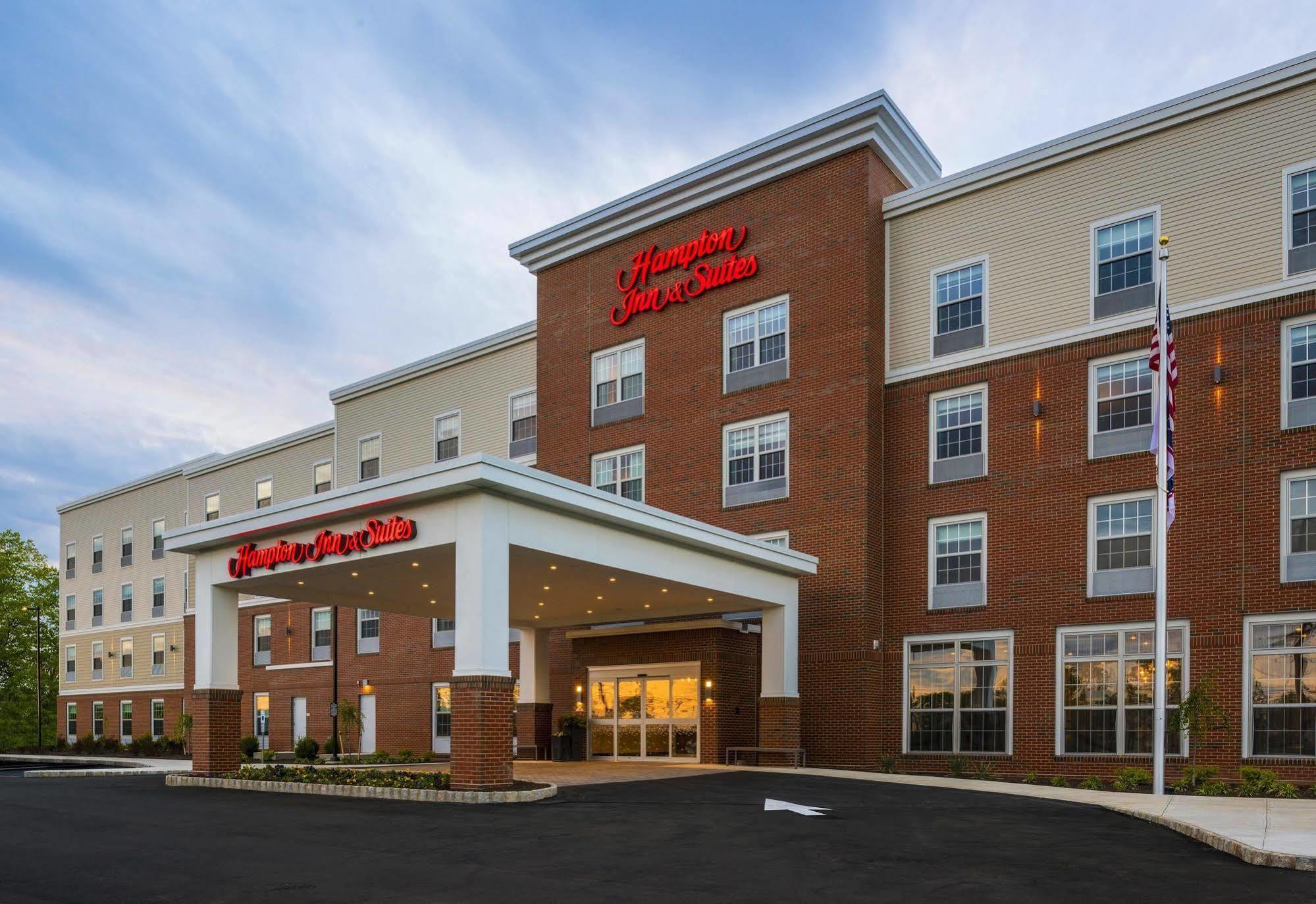 Hampton Inn & Suites Bridgewater, Nj Exterior photo